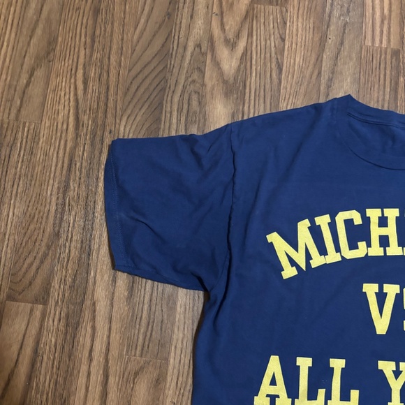 Michigan VS All Y’ all *Mens Tee * Size Large. - Picture 5 of 7